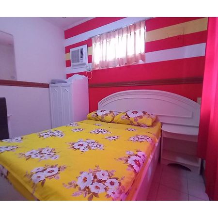 Oyo 1048 Jomckayl Apartelle Naga (Camarines Sur) Exterior foto