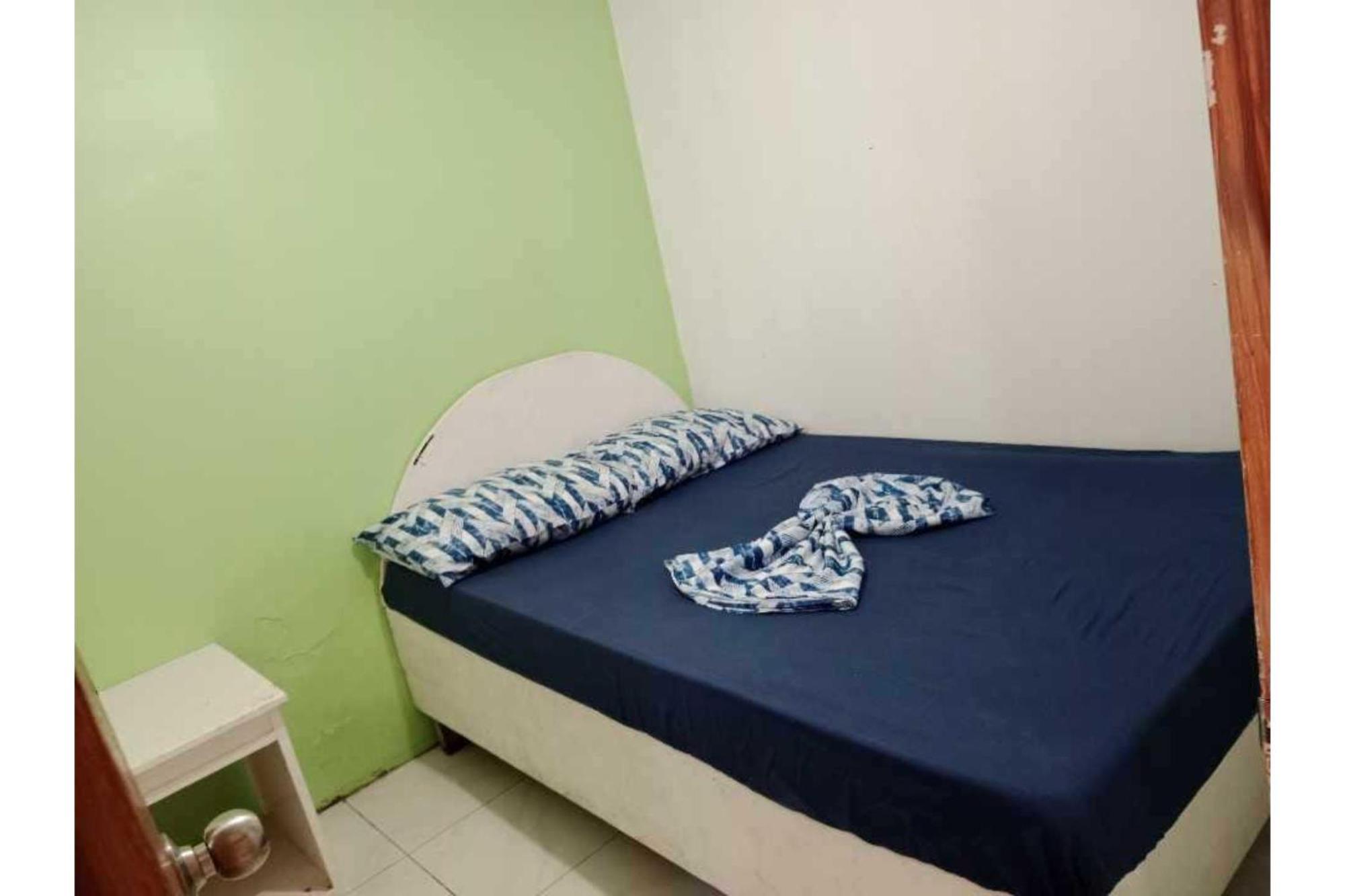 Oyo 1048 Jomckayl Apartelle Naga (Camarines Sur) Exterior foto
