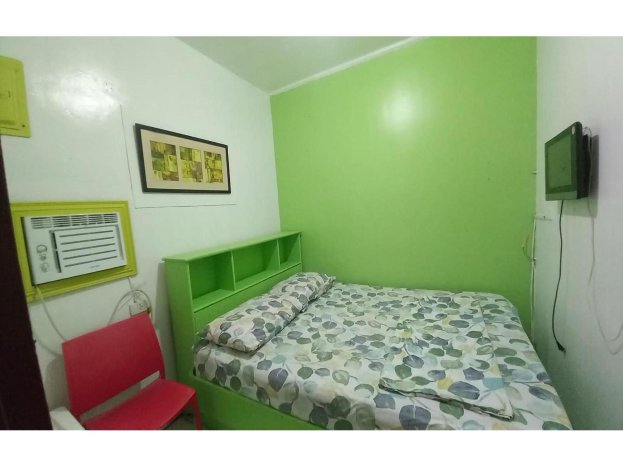 Oyo 1048 Jomckayl Apartelle Naga (Camarines Sur) Exterior foto