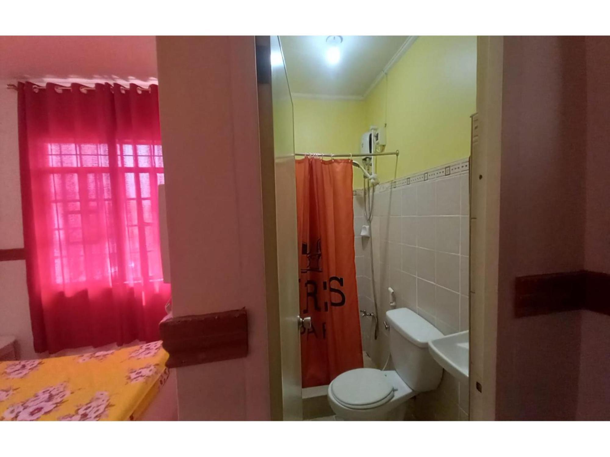 Oyo 1048 Jomckayl Apartelle Naga (Camarines Sur) Exterior foto