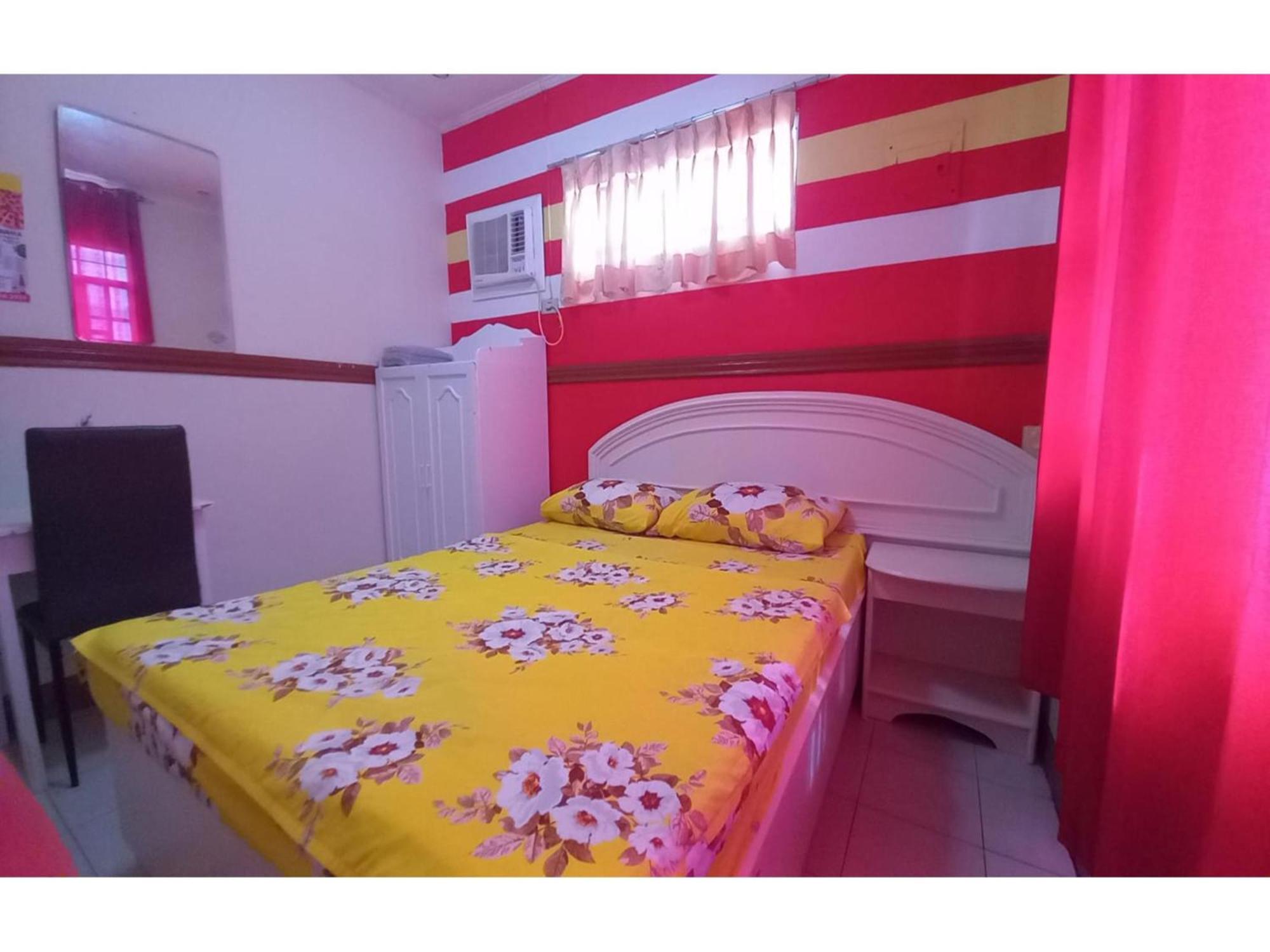 Oyo 1048 Jomckayl Apartelle Naga (Camarines Sur) Exterior foto
