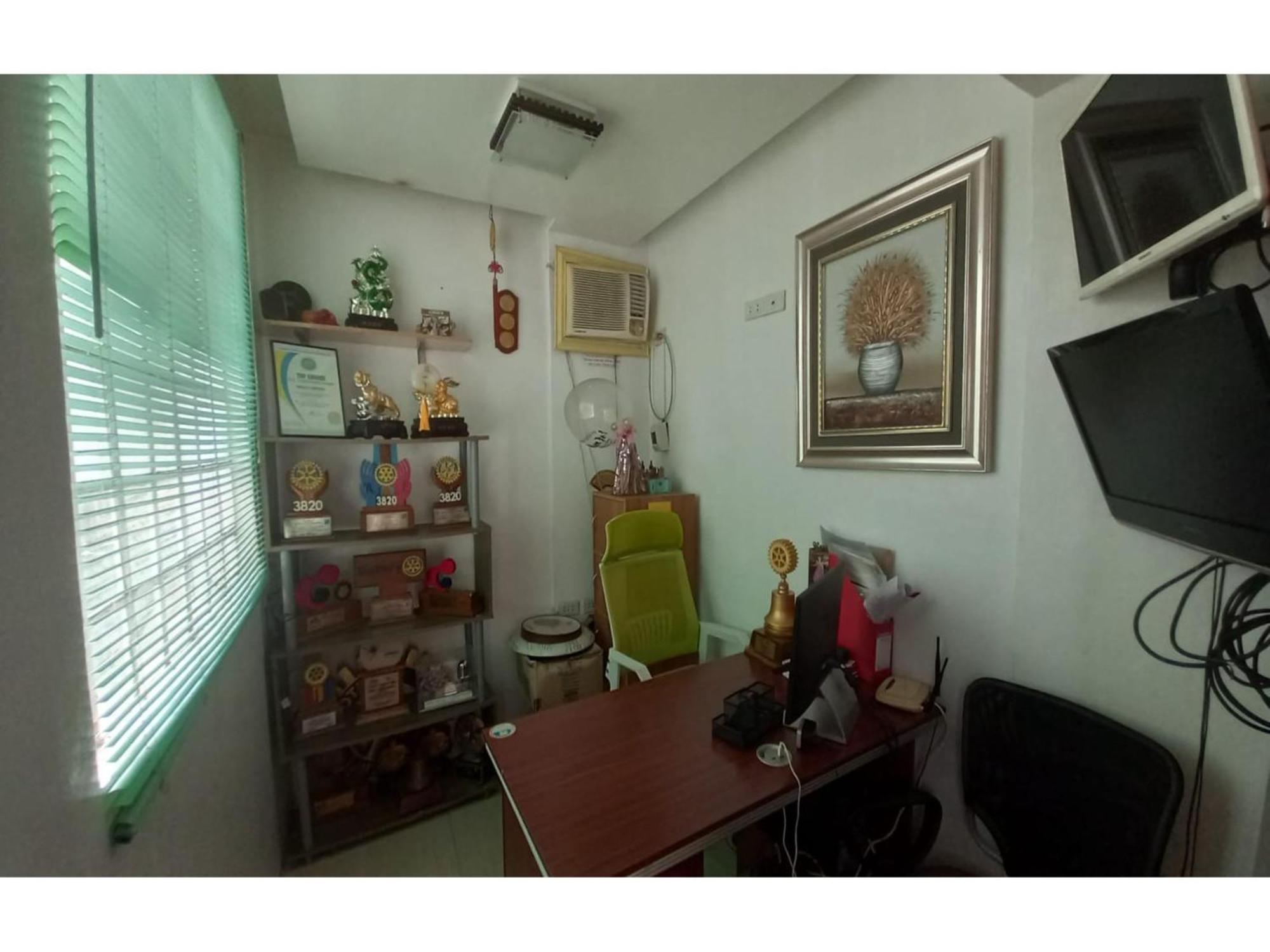 Oyo 1048 Jomckayl Apartelle Naga (Camarines Sur) Exterior foto