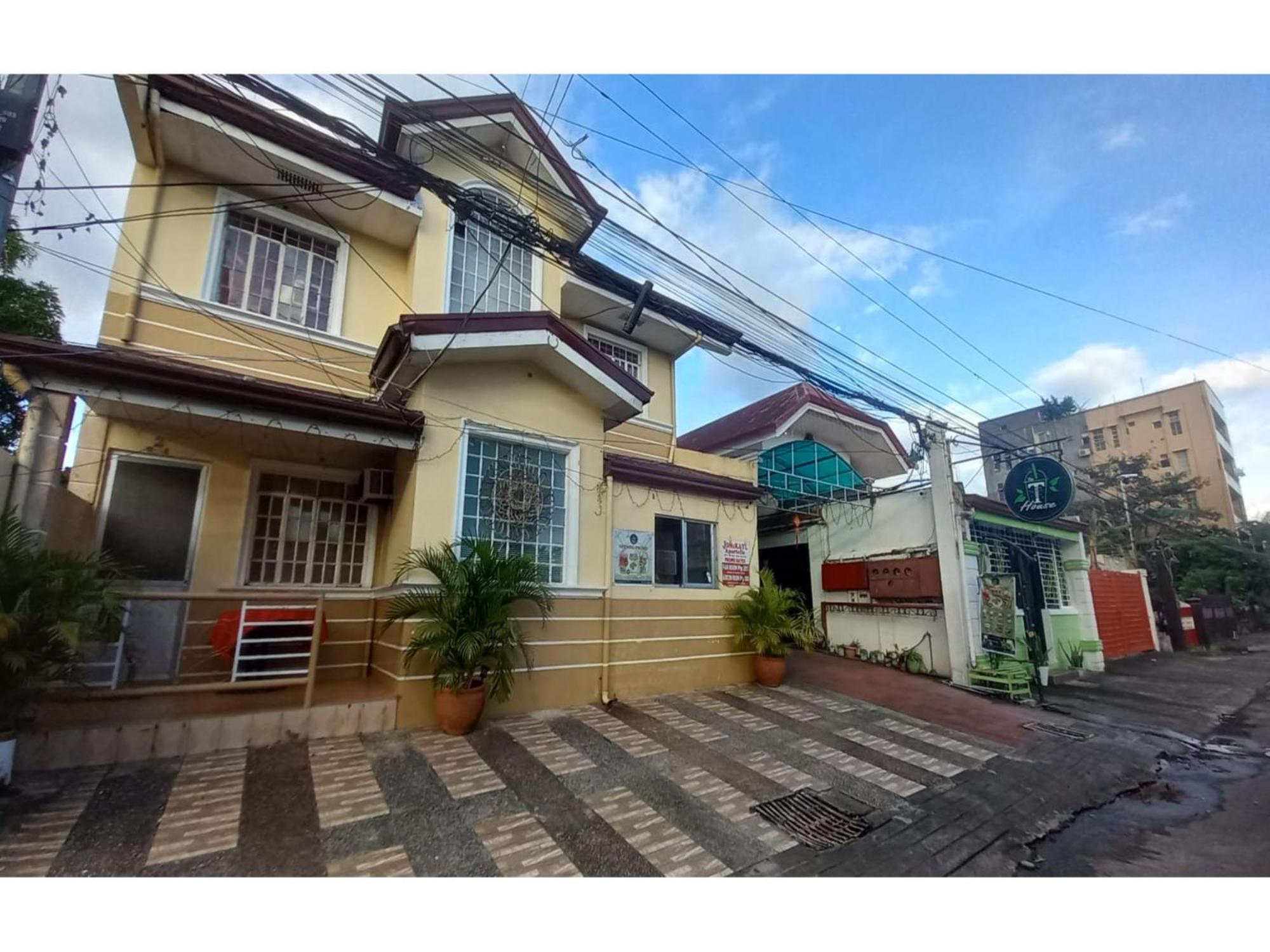 Oyo 1048 Jomckayl Apartelle Naga (Camarines Sur) Exterior foto